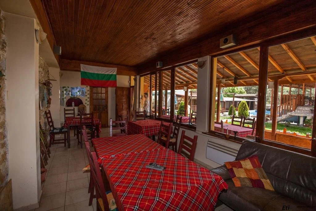 Semeen Hotel Valdes