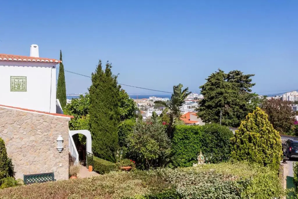 Casa Furneaux by Seewest