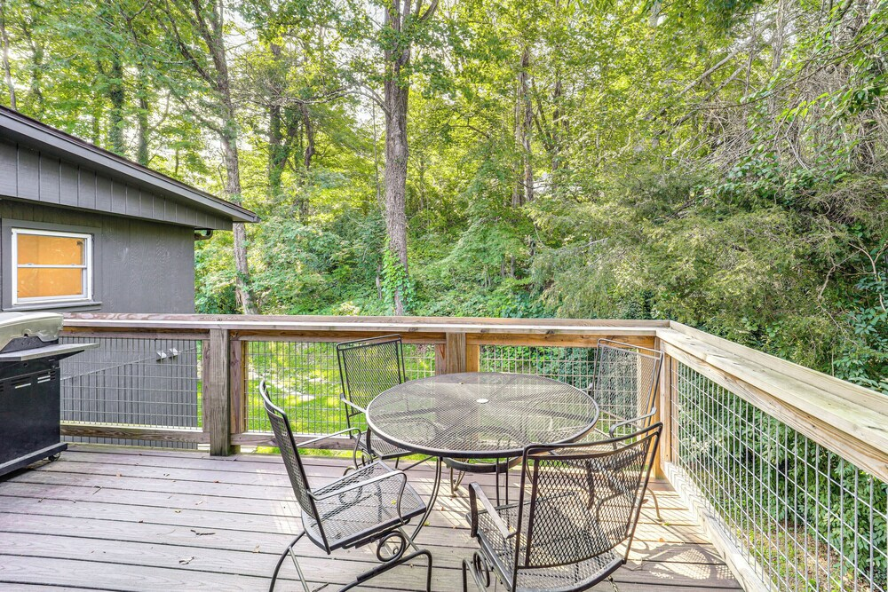 Walk to Shops, Eats & Trails: Blowing Rock Escape!