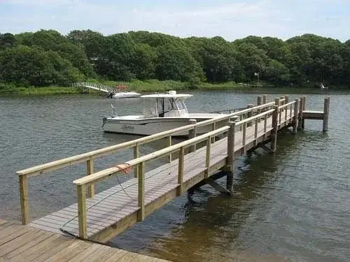 Cape Wind Waterfront Resort-Falmouth, Cape Cod