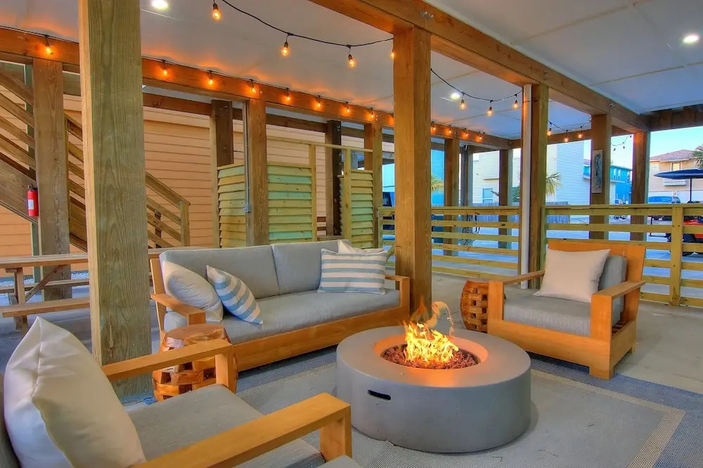 Best Little Shorehouse in Texas 4Br Home