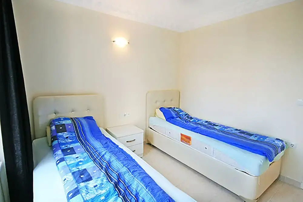 Country Club 2 bedroom Luxury Apt