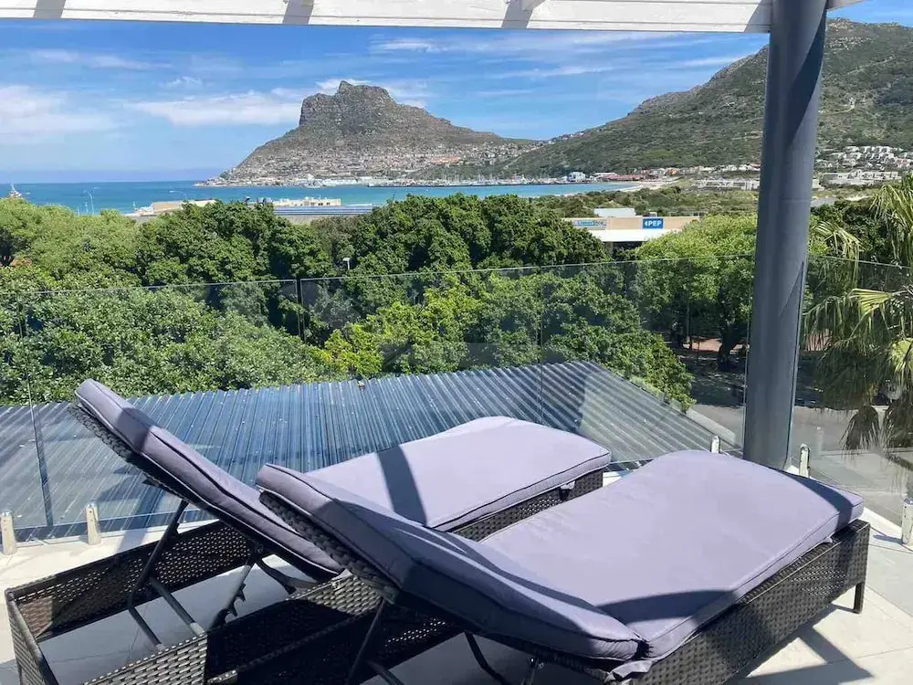 Oceanfront Apartment in Cape Town With Stunning Views
