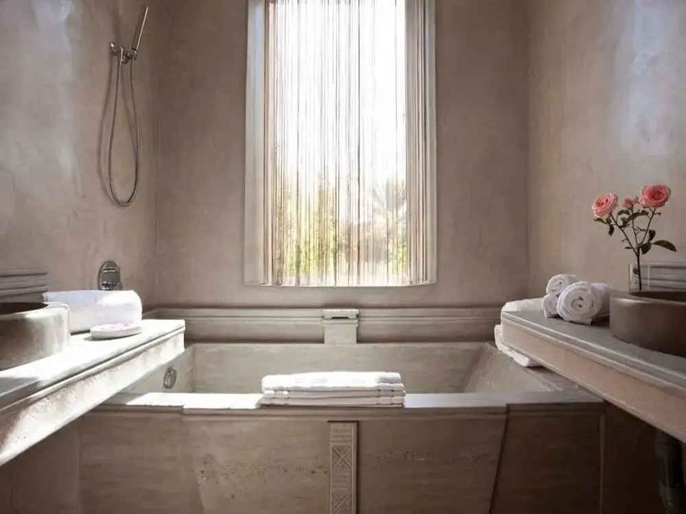 "luxury Private Home for 22 Pers & Pool..."