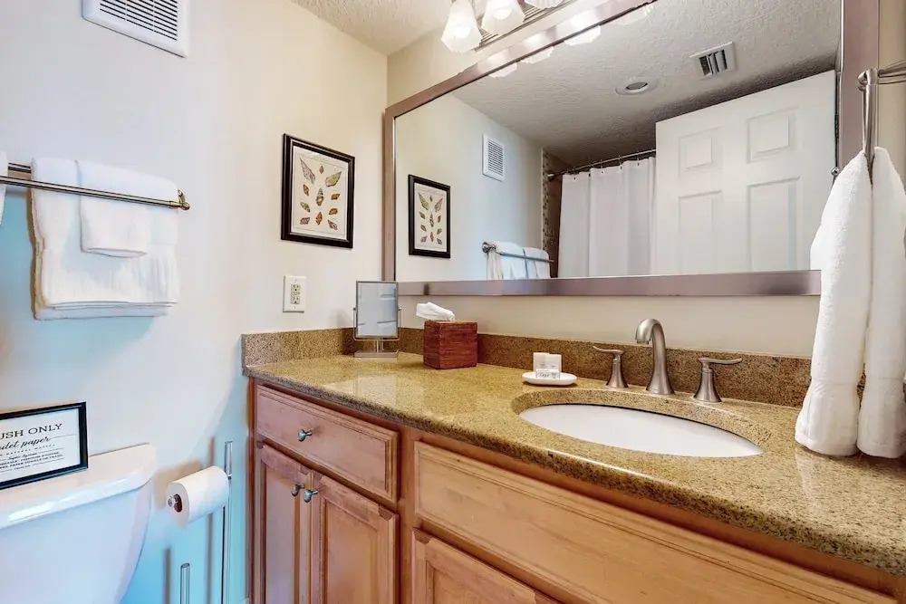 Oceanfront Condo With Washer/dryer, AC & Heated Pool