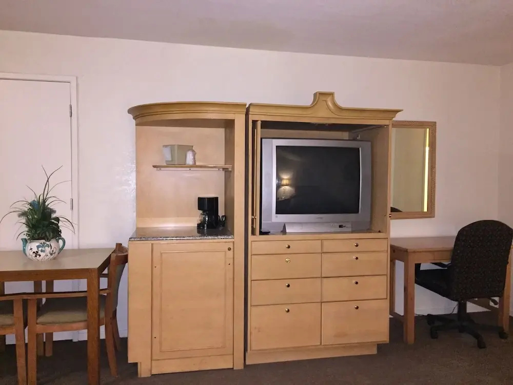 Parkway Inn