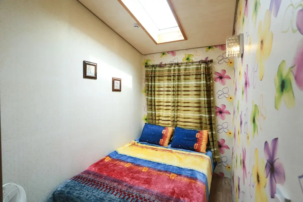 Fulnaeum House Pension