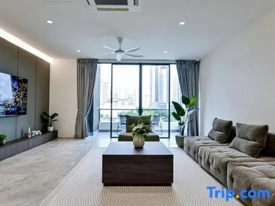 Modern Luxury Villa Hinai by Simple Sanctuary