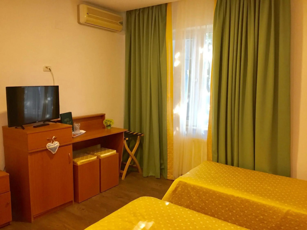 London Hotel