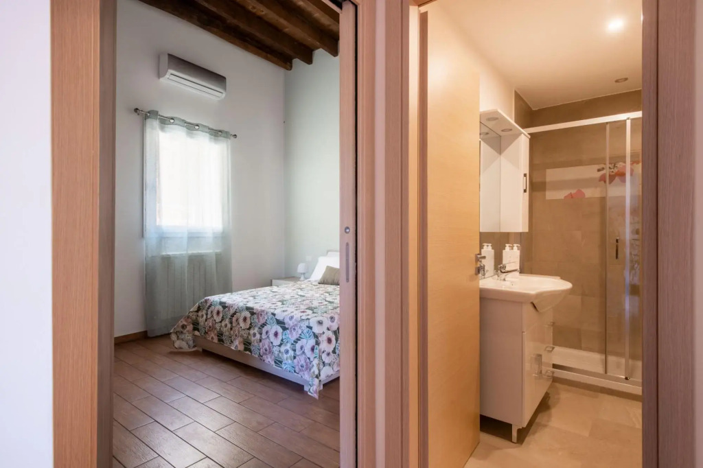 Kalsa Apartment with Terrace by Wonderful Italy