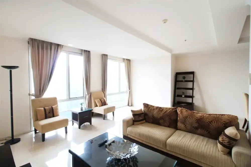 3 Bedroom at FX Sudirman by Travelio