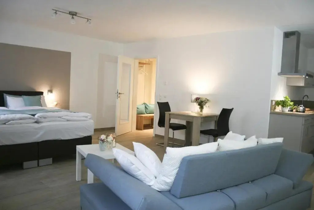Hotel Claro Garni
