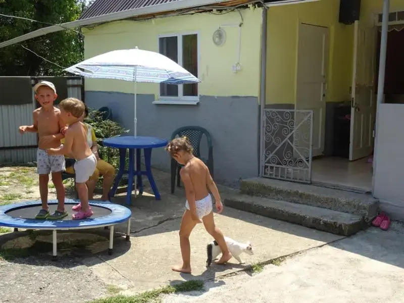 Guest House on Gagarina 32