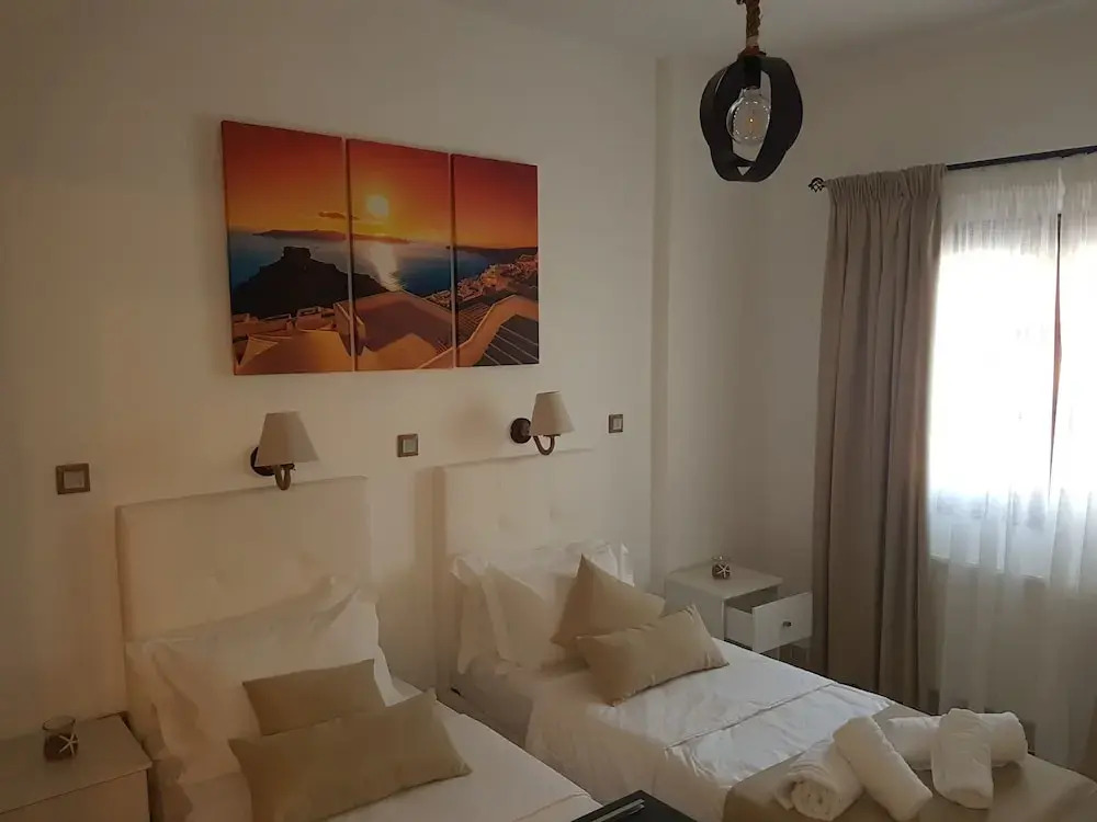 Santorini Family Apartments