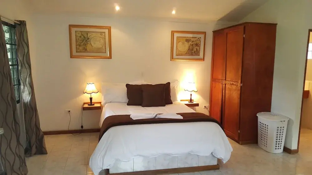 Roaring River Golf & Accommodations