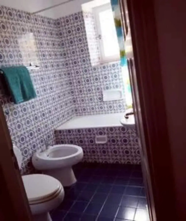 Stunning House - Sleeps 11, Terrace & Sea View