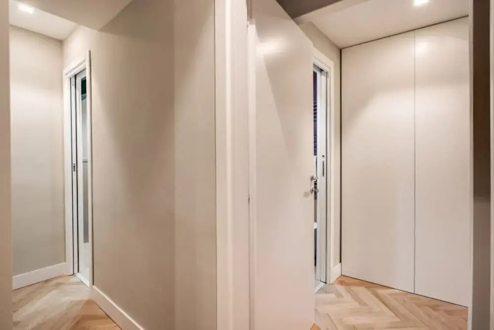 Trevi Fountain Superior 3 bdr apartment