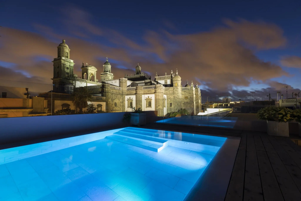 VEINTIUNO Emblematic Hotels by Airnest