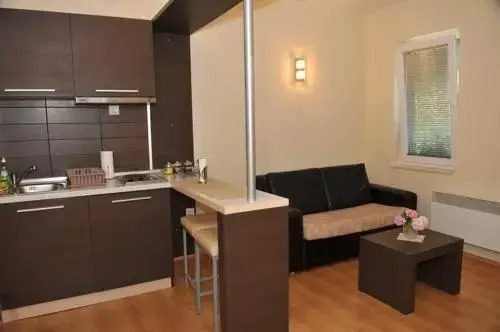 Chanovi Apartments