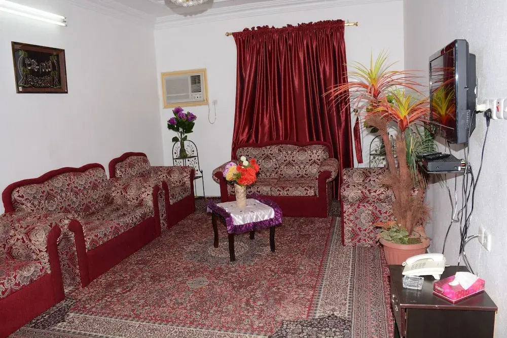 Al Eairy Furnished Apts Al Madinah 5