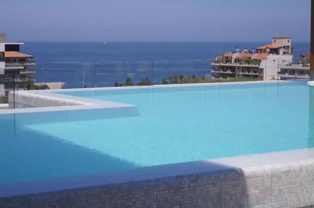 Romantic Zone V399 Studio