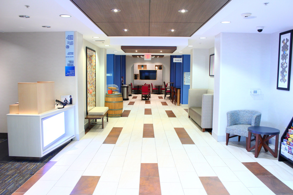 Holiday Inn Express Hotel & Suites Napa Valley-American Canyon by IHG