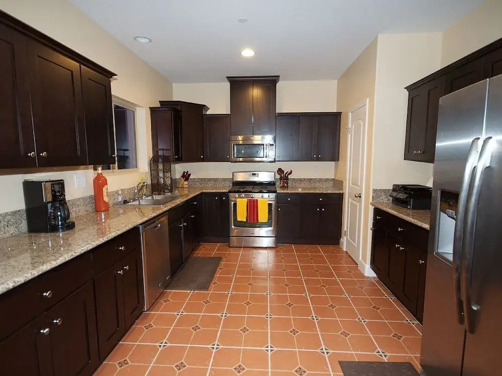La Casa de Mickey 6 Bedrooms 4 Bathrooms Home