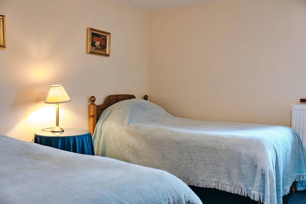Luxury Cottage With Pool & Tennis, No Deposit