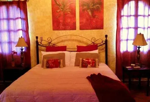 Forest Hills Suites
