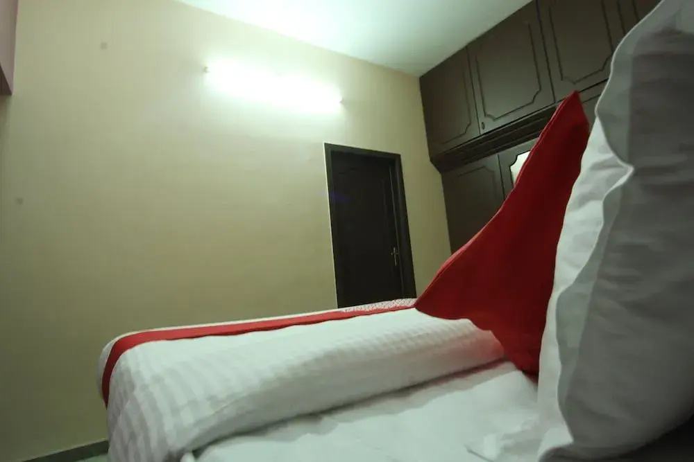 OYO 28447 Hotel India Pride