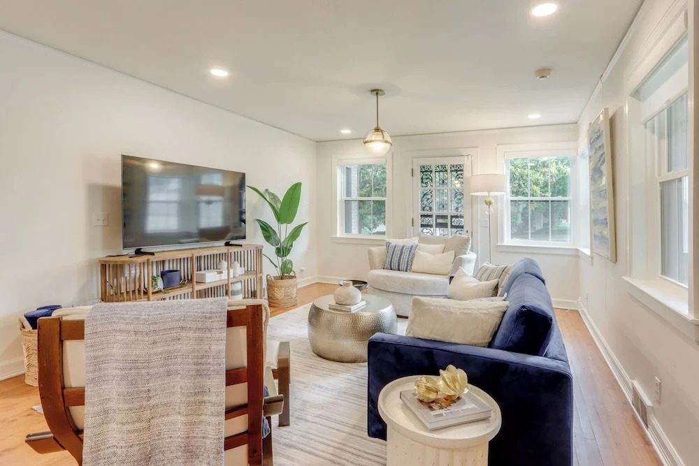 Fayetteville Home ~ 2 Blocks to Dickson Street!