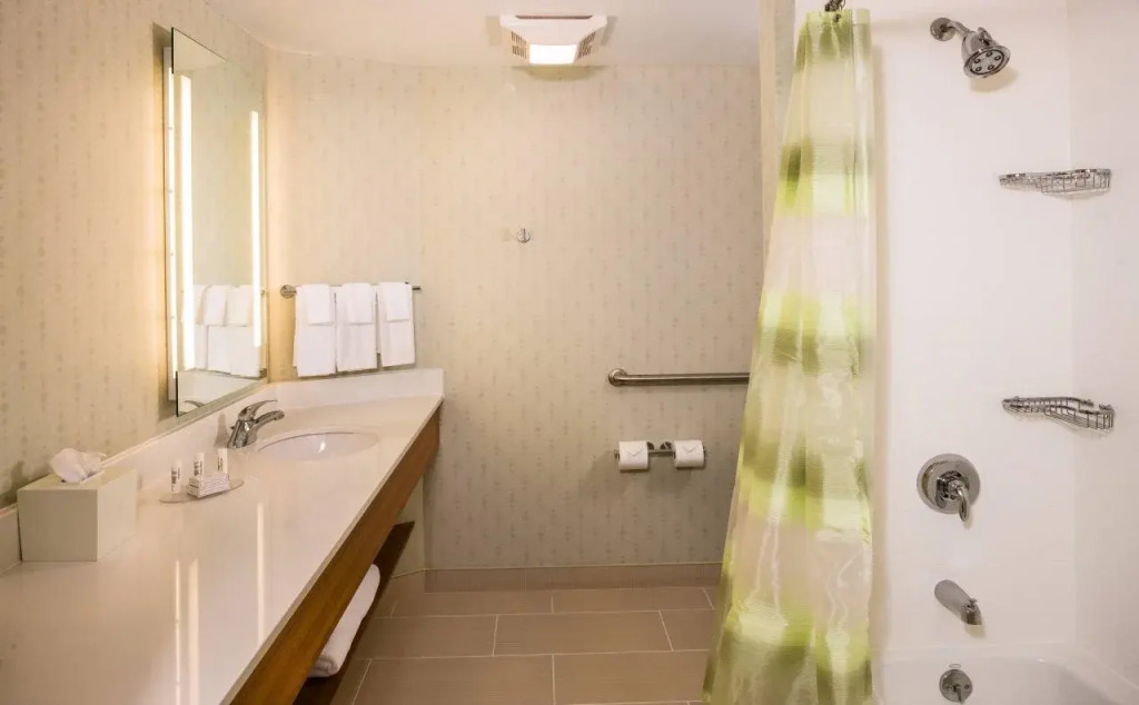 SpringHill Suites by Marriott New York LaGuardia Airport