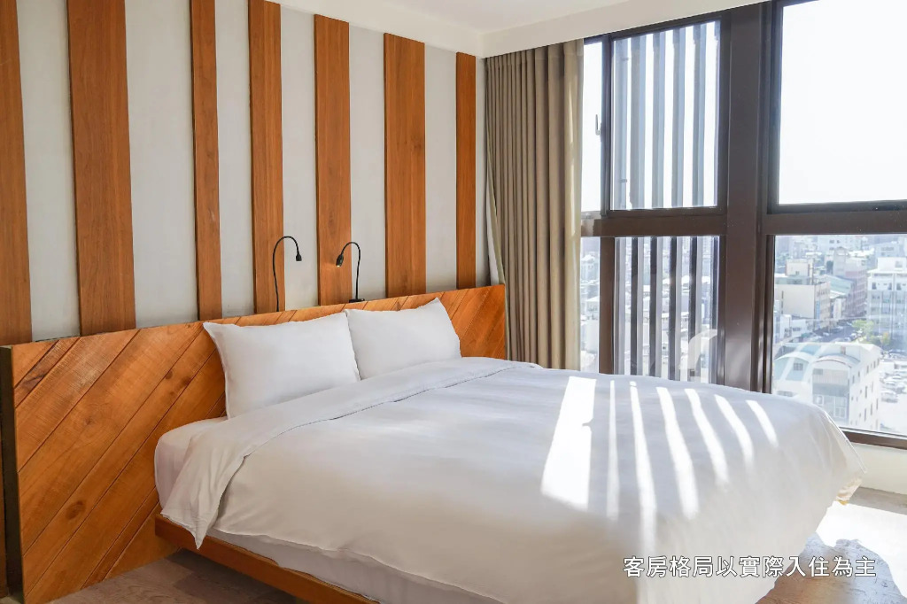 Central Land Hotel