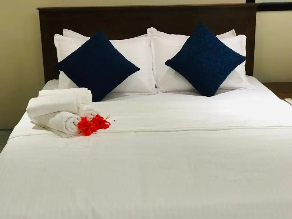 Ceylon Kingsmen Garden - Katunayake Airport Transit Hotels