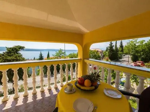 Apartments Maslina