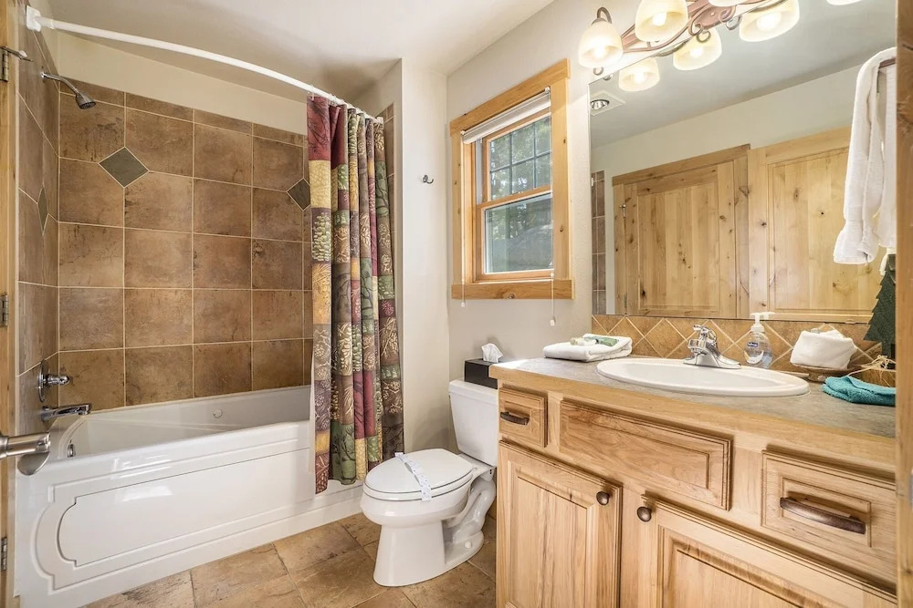 Solitude Bobcat #7 - Estes Park 2 Bedroom Condo by RedAwning