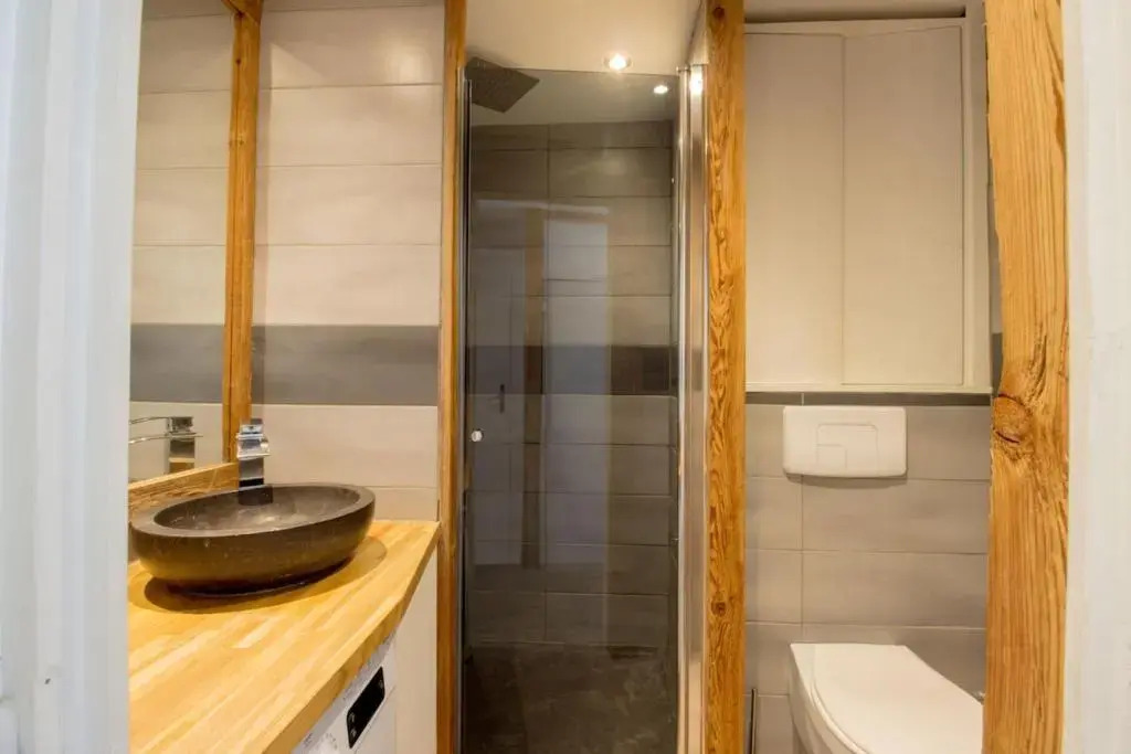 Apartment With Terrace On The Golf Of Tignes