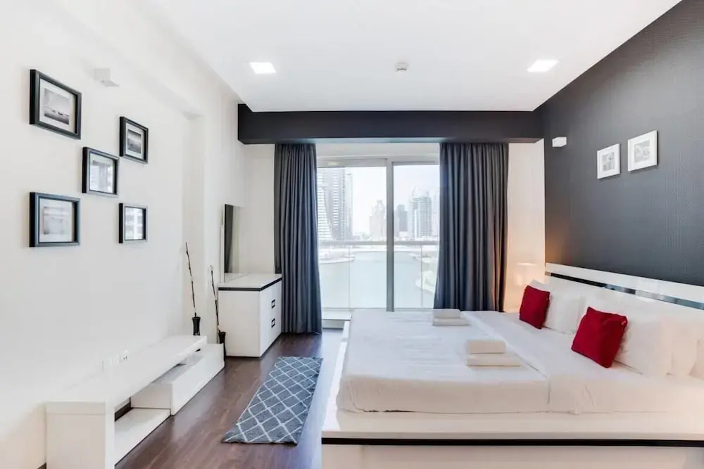 Vast Apt With Stunning Views of Dubai Marina