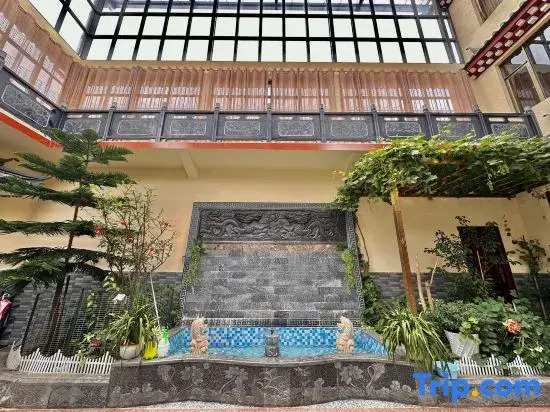 Shangri-La Gazhuo Linka Homestay