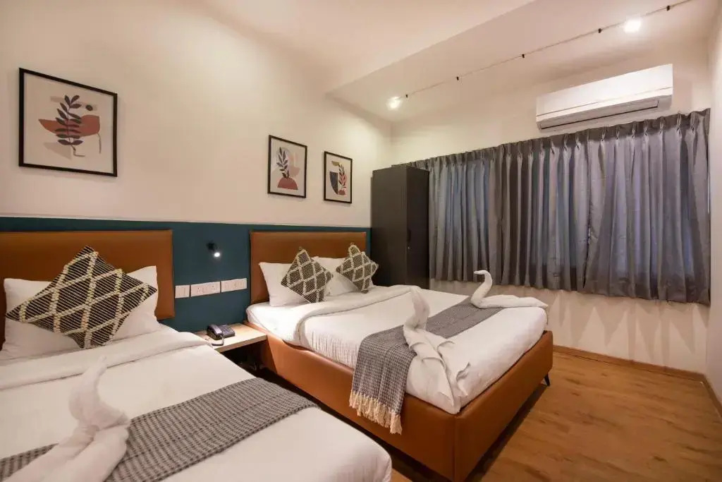 Convastay Prestige- Near Apollo Hospital & US Consulate
