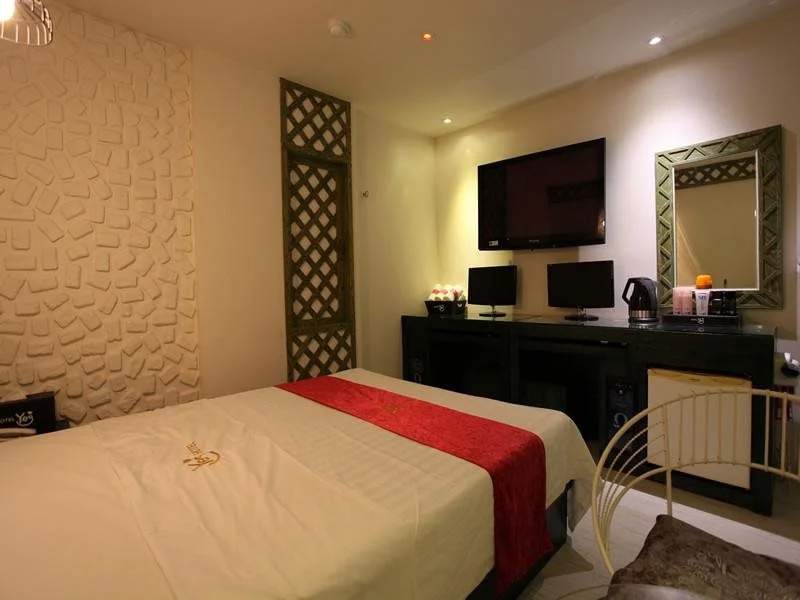 Yes Hotel
