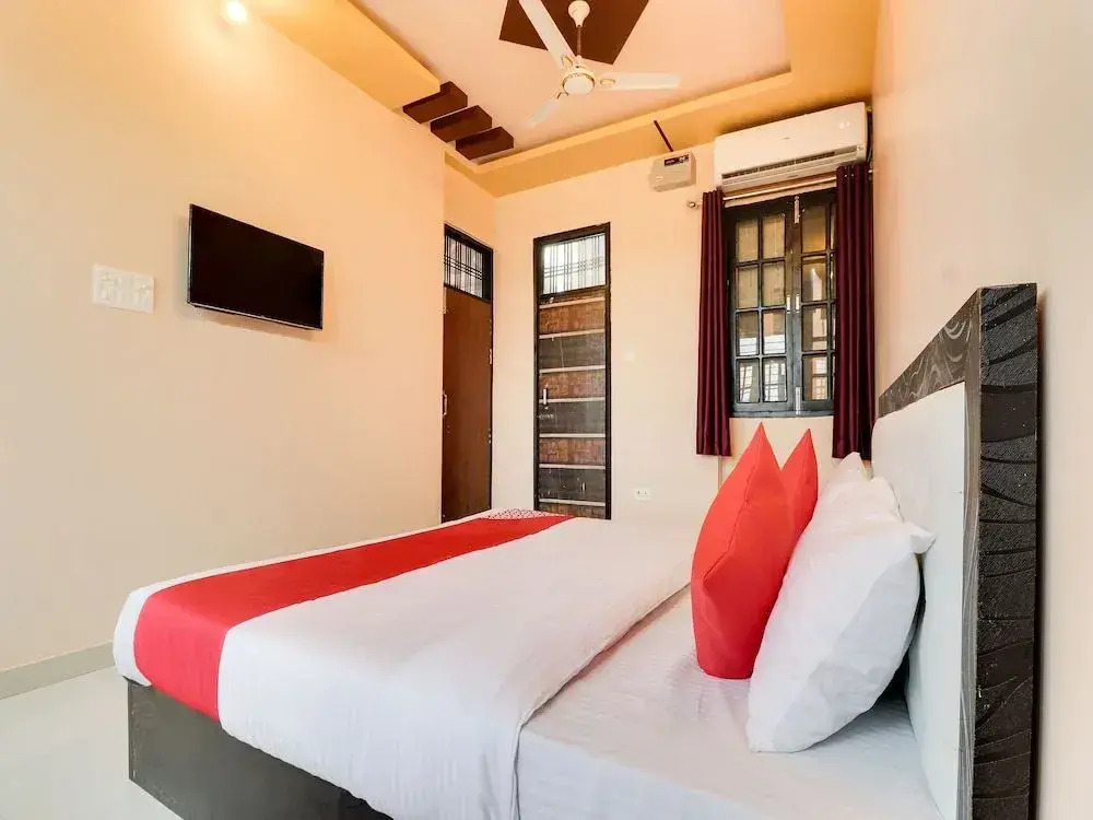 Oyo 29246 Surabhi Inn