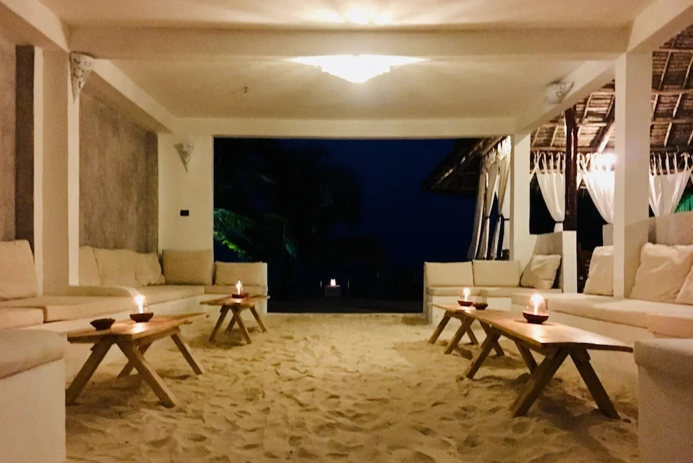 White Dream Lodge & Restaurant