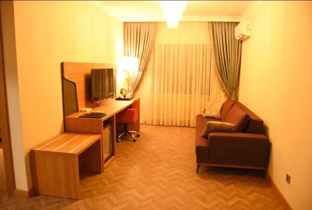 AK LİFE HOtEL