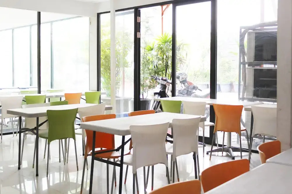 Airy Regol Lengkong Besar 145 Bandung