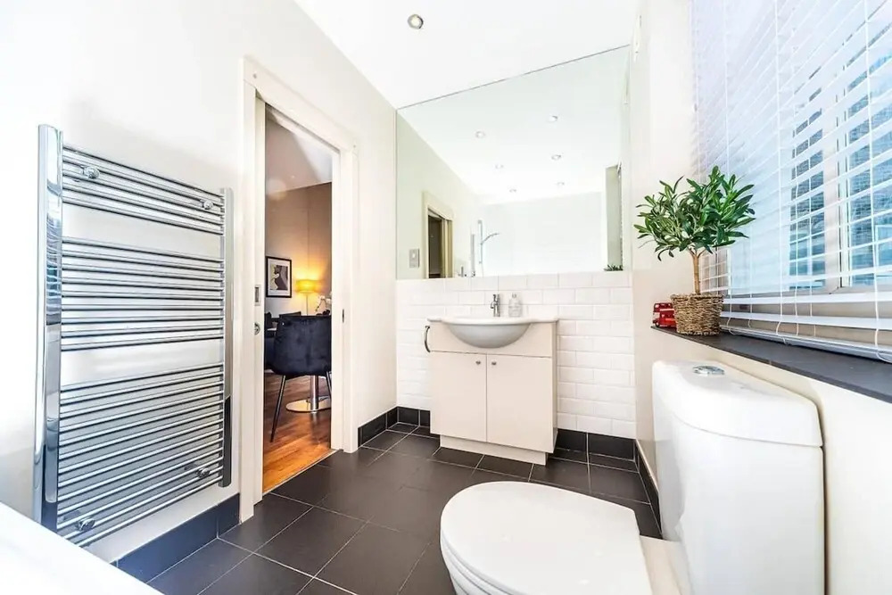Fabulous Notting Hill Spacious Studio Apartment