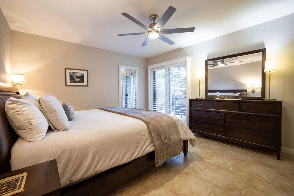 Scottsdale Miller 2 Bedroom Condo by RedAwning