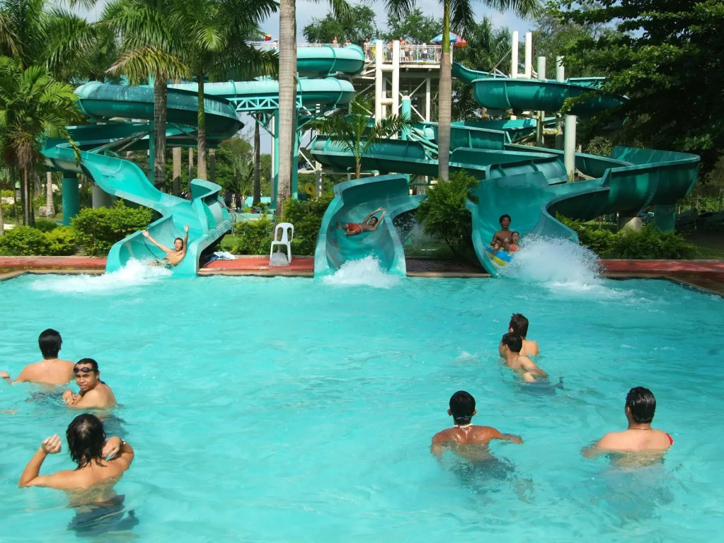 Fontana Hot Spring Leisure Parks