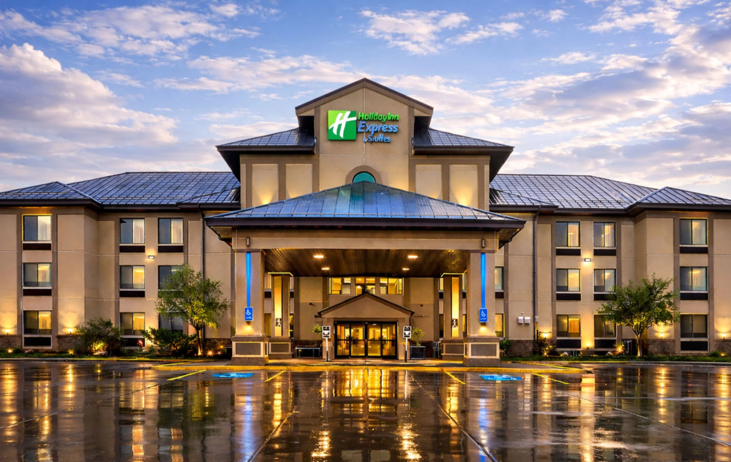 Holiday Inn Express & Suites Winner by IHG