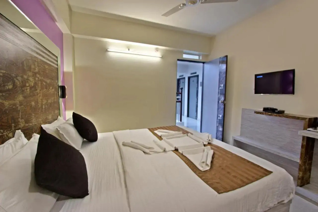 Mannars Residency